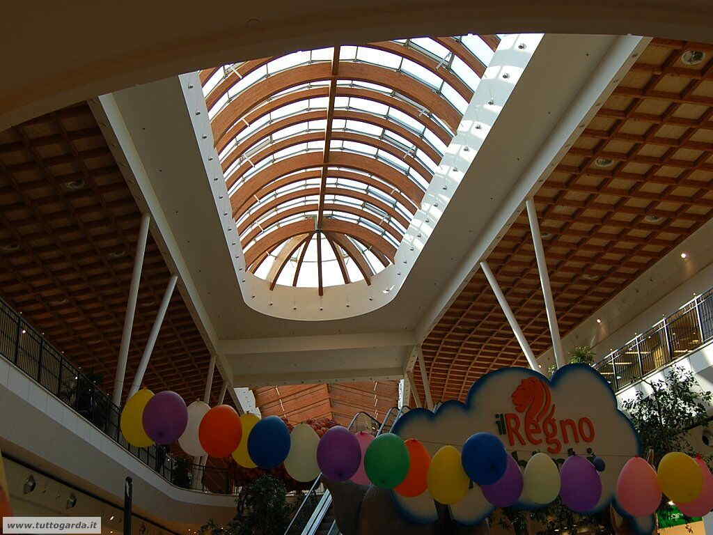 Centro Commerciale Il Leone Shopping Center (Lonato BS)
