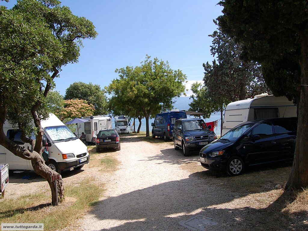 Parcheggio Spiaggia Porto Torchio di Manerba del Garda