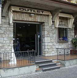 Outlet 74