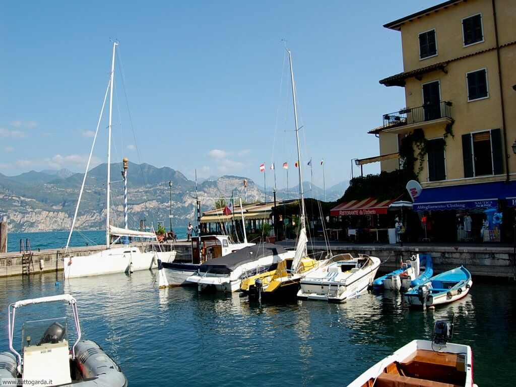 Castelletto di Brenzone Porticciolo