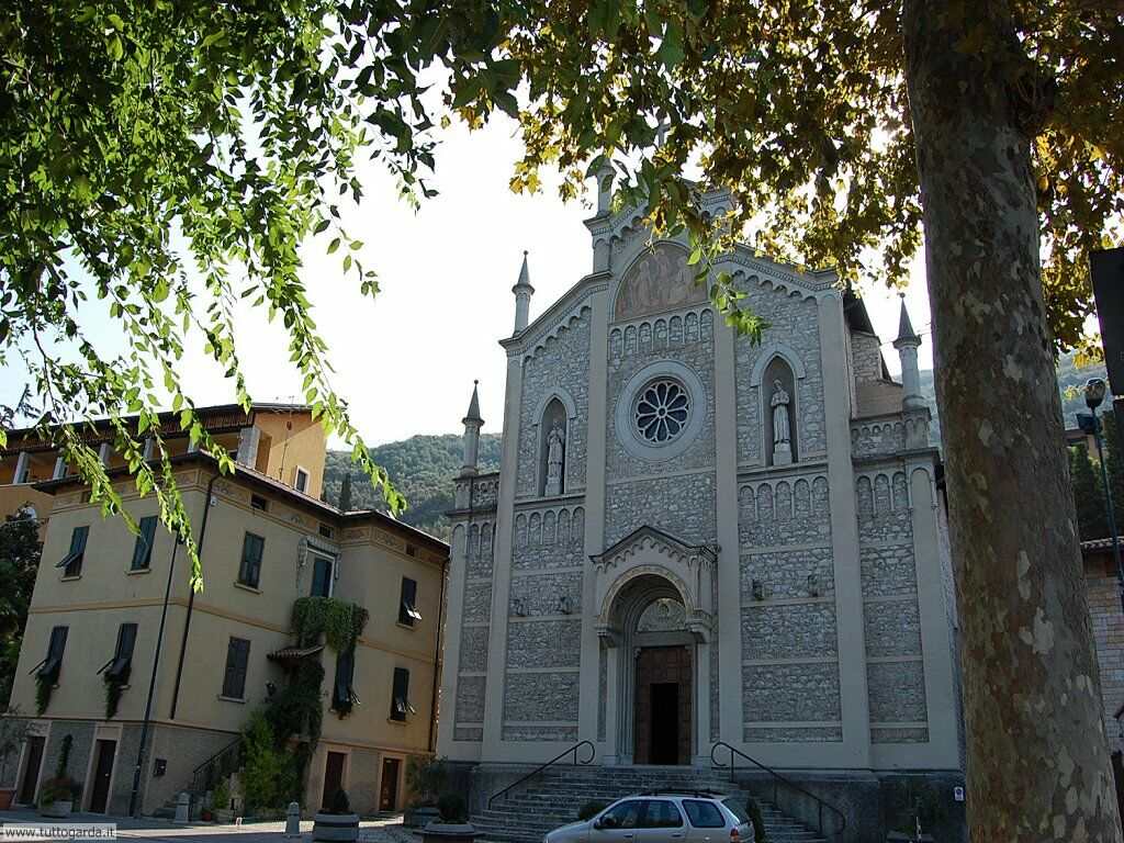 Castelletto di Brenzone Chiesa parrocchiale