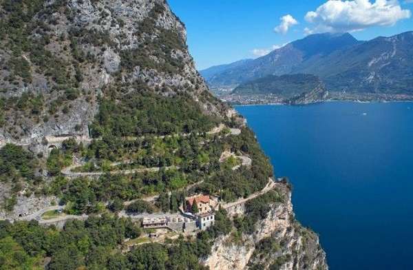 Sentiero del Ponale sul Lago di Garda Settentrionale