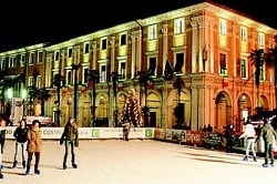 Piste di pattinaggio sul ghiaccio sul Lago di Garda