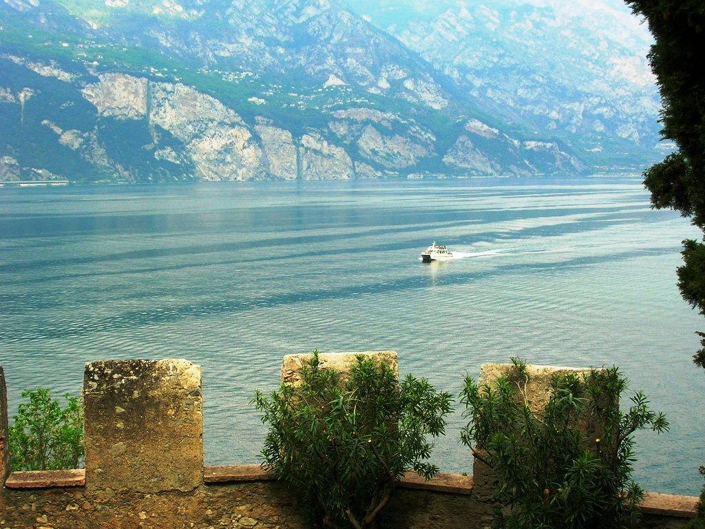 Navigando sul Lago di Garda
