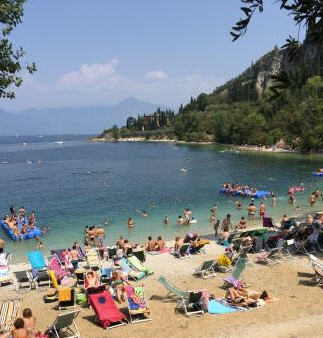 Spiaggia Baia delle Sirene Garda (VR)