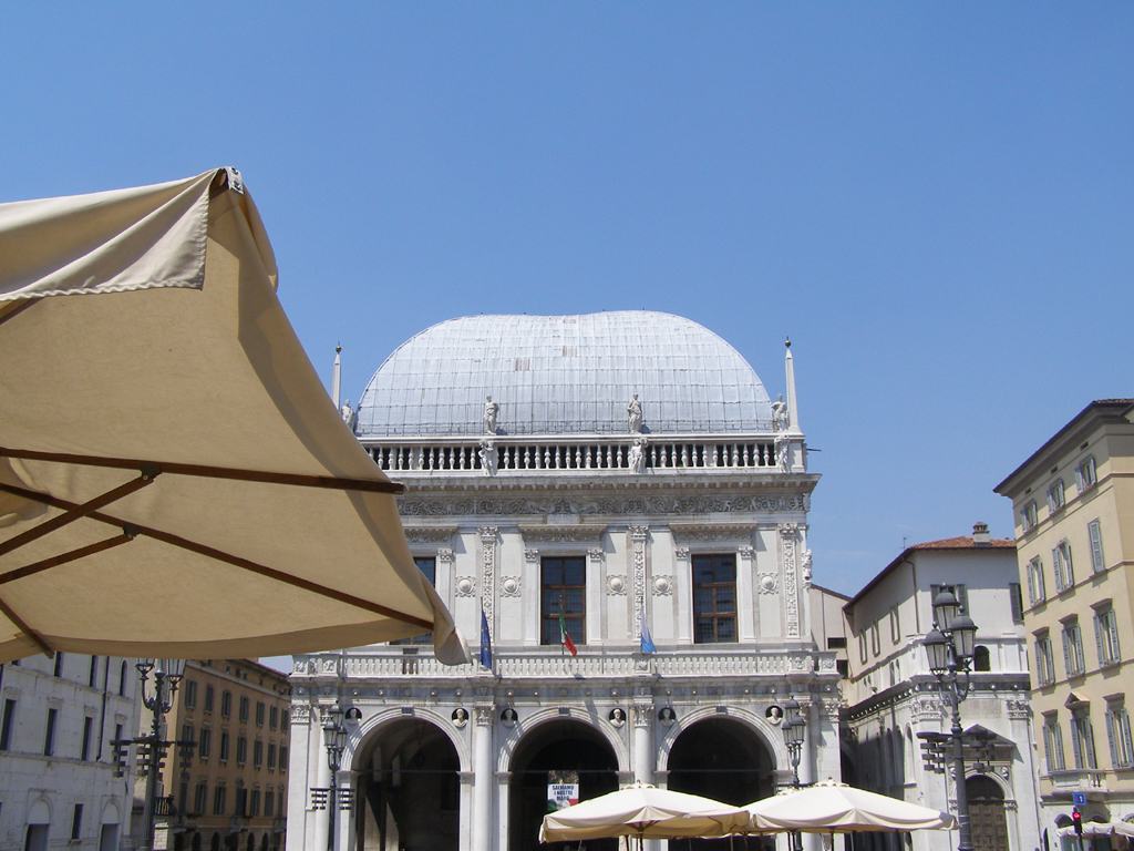 Brescia: Piazza della Loggia