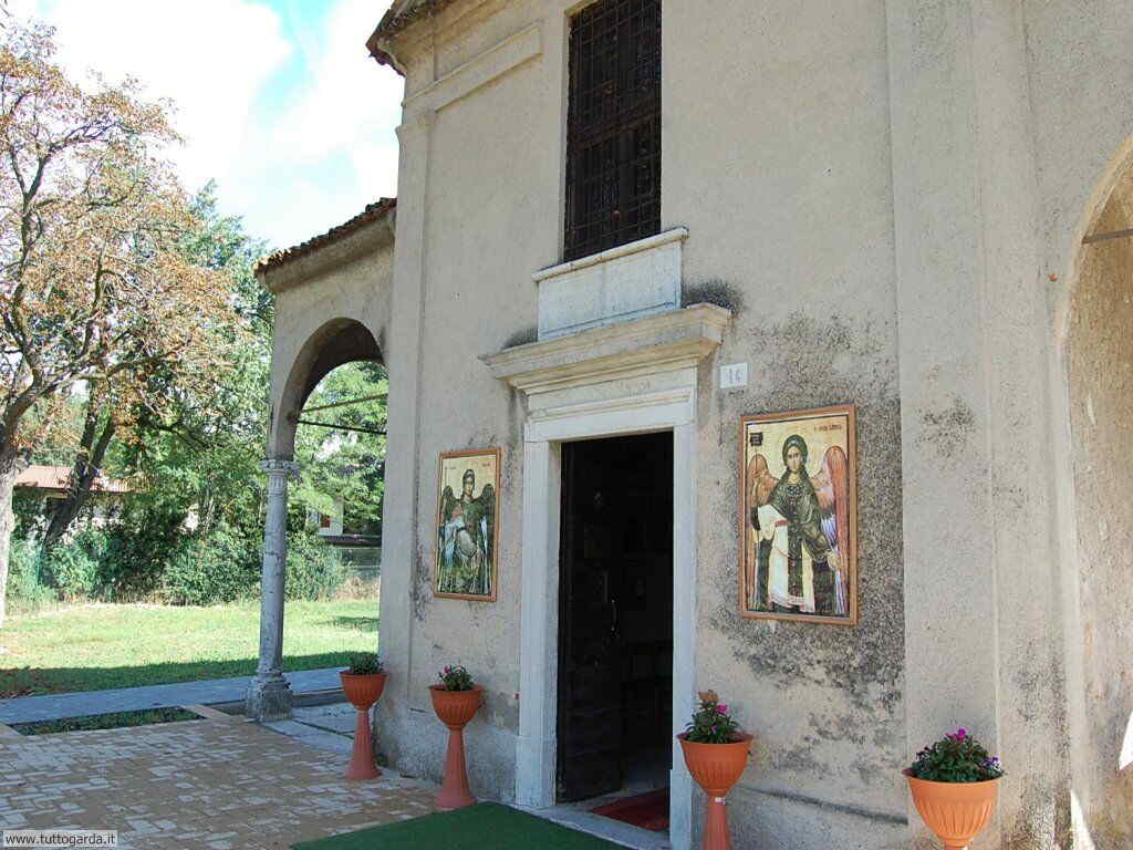 Passeggiata vicino a Lonato per vedere il Castello di Drugolo