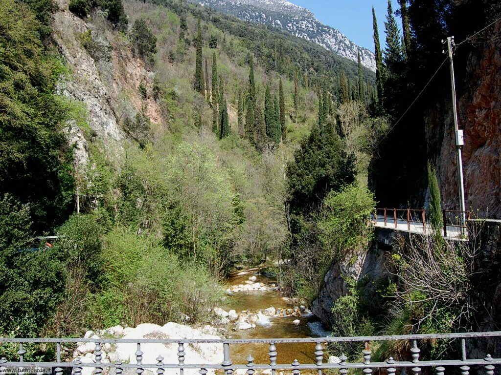 Valle delle cartiere 265