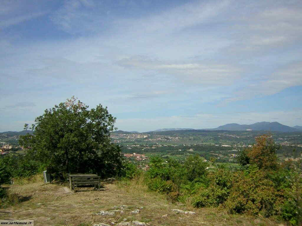 Rocca di Manerba del Garda-005.jpg