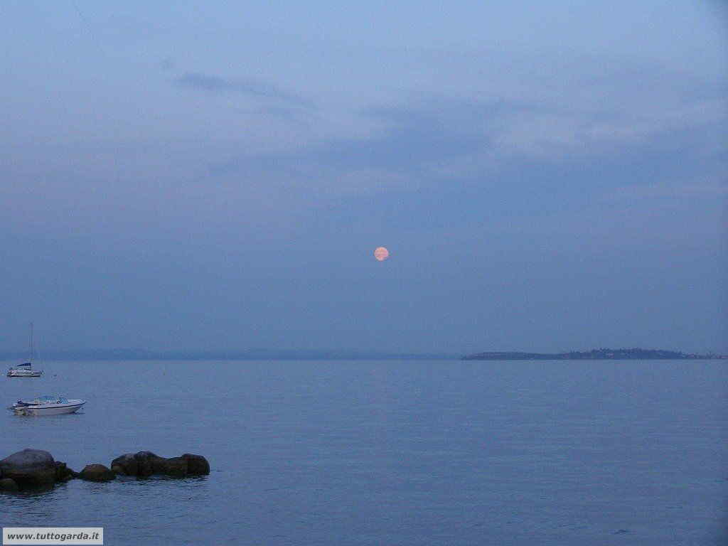 Tramonto a Moniga del Garda 