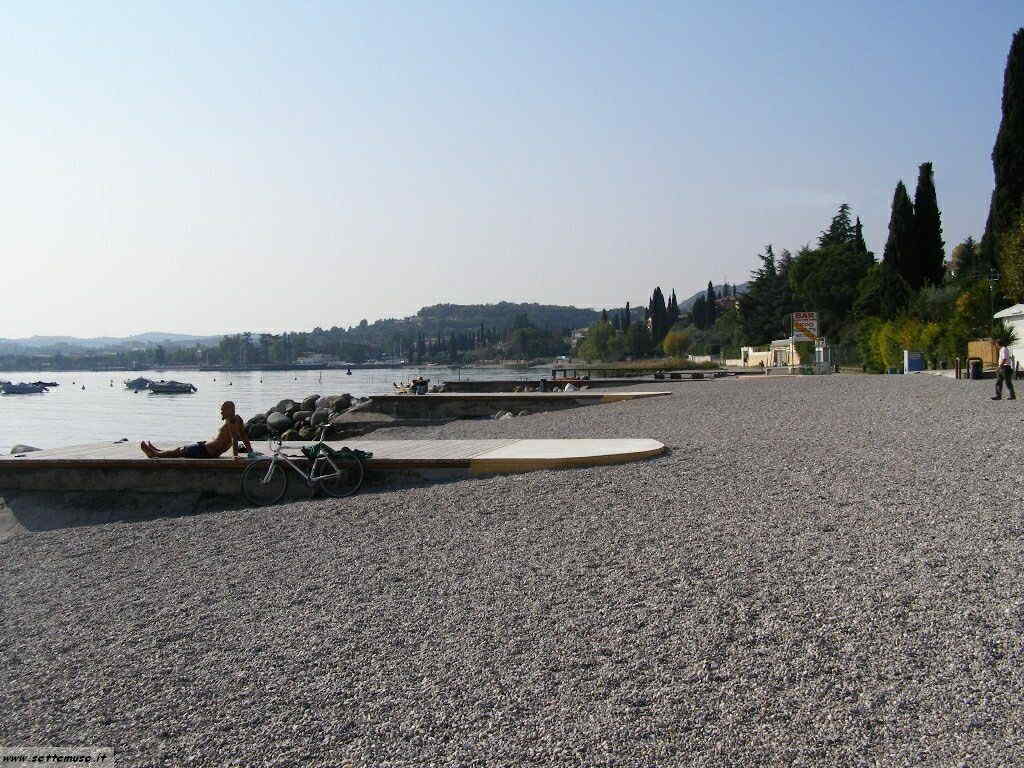 Spiaggia di Padenghe del Garda -garda_053.JPG