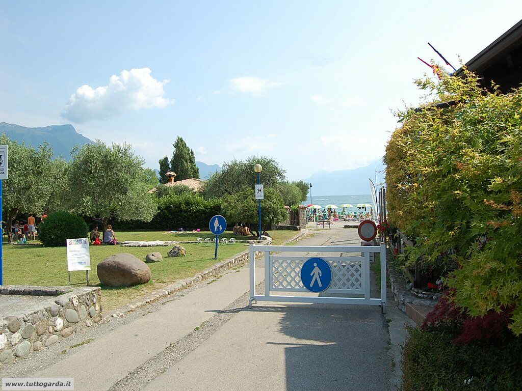 Ingresso Spiaggia Baia del Vento San felice del Benaco (BS)